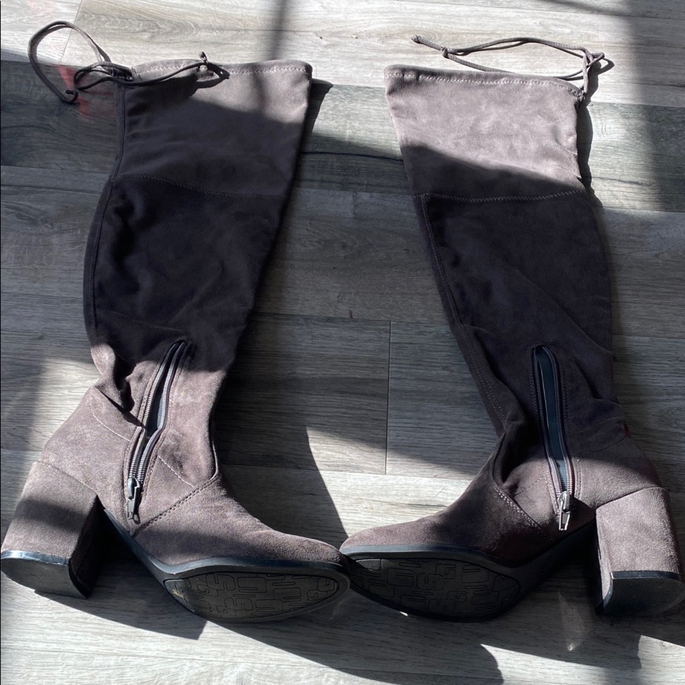 Unisa Black Heeled Boots Sleek Design